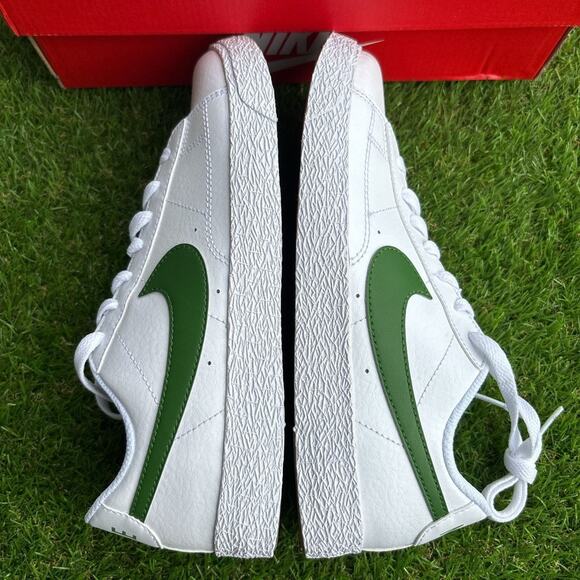 NWB Nike Blazer Low White/Forrest Green - Picture 3 of 6